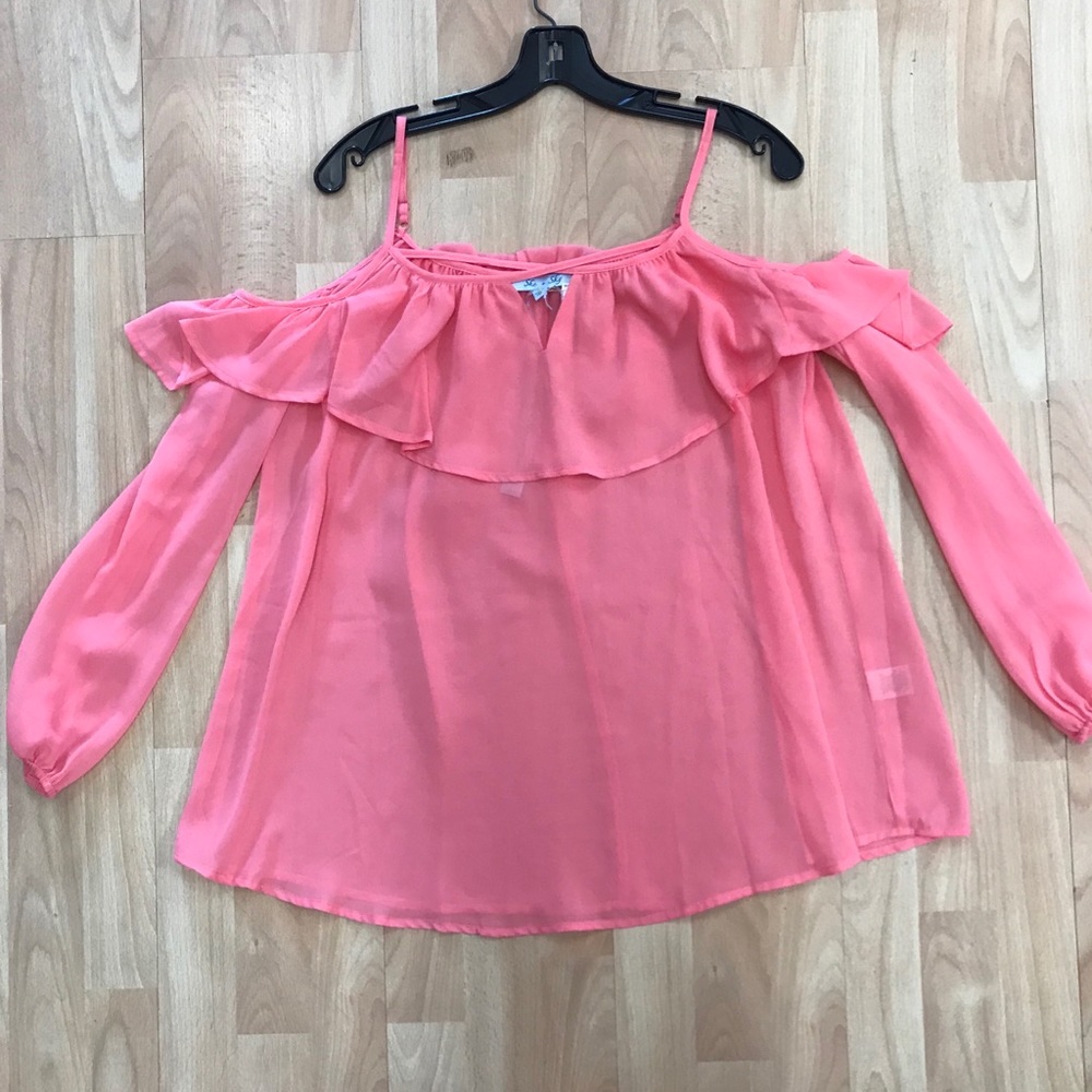 She and sky flowy top